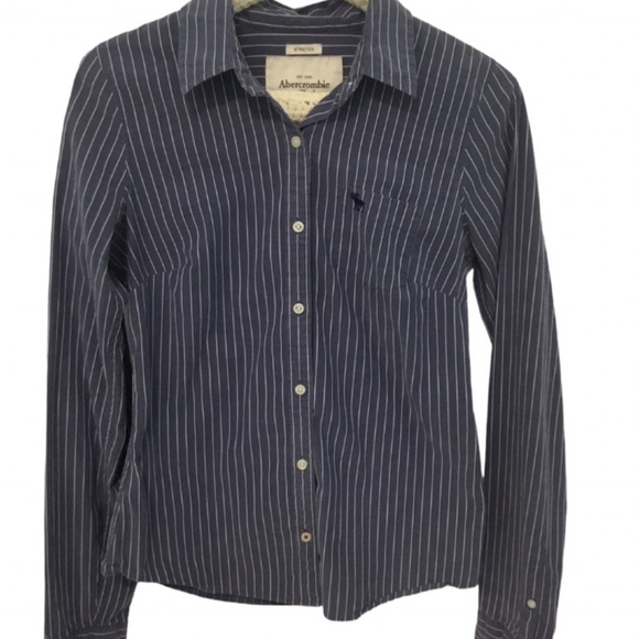 Abercrombie & Fitch Tops - Abercrombie & Fitch women’s fitted long sleeved collared shirt, medium